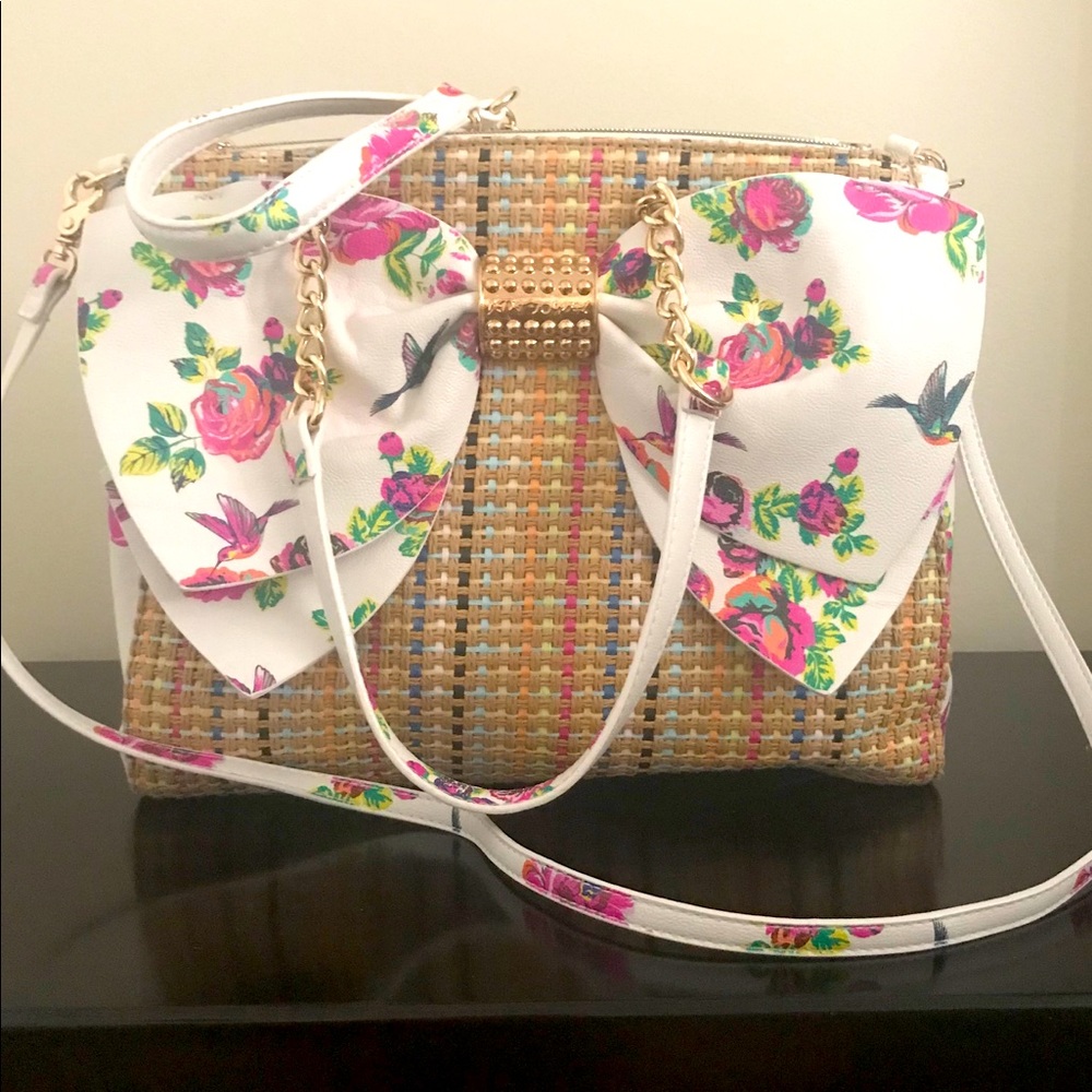 Betsy Johnson Straw Bow Shoulder Bag